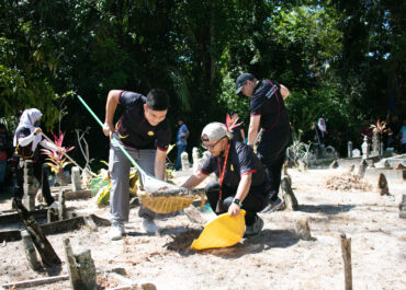 CEMETERY CLEANING CAMPAIGN MARKS JPMC’S SILVER JUBILEE